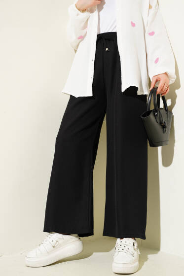 Beli Lastikli Geniş Paçalı Pantolon Siyah - Pantolon