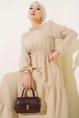Beli Lastikli Kat Elbise Bej - Tesettür Elbise