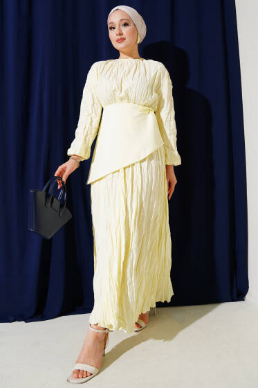 Beli Lastikli Kırışık Parça Detaylı Elbise Sarı - Elbise