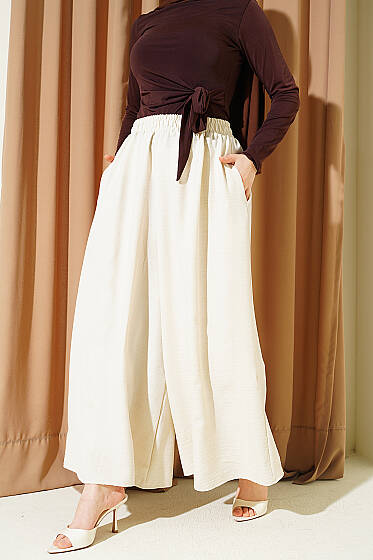 Beli Lastikli Oversize Paçalı Pantolon Bej - Pantolon