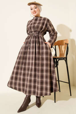 Beli Pens Detaylı Ekoseli Elbise Bej - MISRA