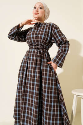 Beli Pens Detaylı Ekoseli Elbise Kestane - Elbise