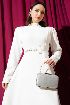 Beli Taşlı Çiçekli Elbise Beyaz - Tesettür Elbise