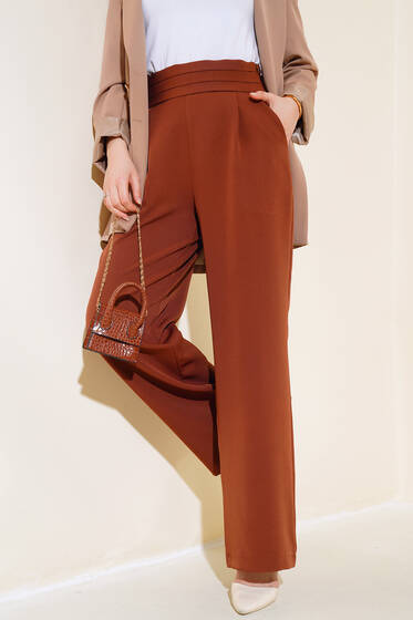 Beli Üç Katlı Bol Paça Pantolon Kahve - Kumaş Pantolon