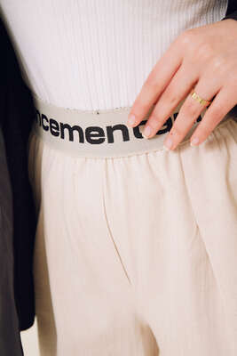 Beli Yazılı Keten Pantolon Bej - Pantolon