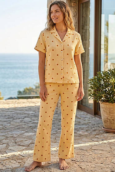 Benekli Gömlek Yaka Müslin Kısa Kollu Pijama Takımı Oranj - Pijama