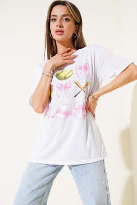 Beyzbol Baskılı T-shirt Beyaz - Kadın Giyim Modelleri