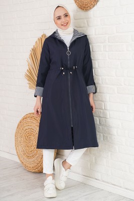 Bileği Çizgili Kapüşonlu Lacivert Trençkot
