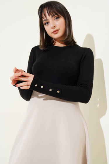 Bileği Metal Düğmeli Body Siyah - Uzun Kollu Tişört