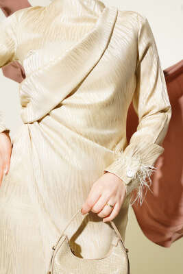 Bileği Tül Detaylı Jakar Elbise Bej - Tesettür Elbise