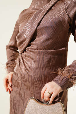 Bileği Tül Detaylı Jakar Elbise Kahve - Tesettür Elbise