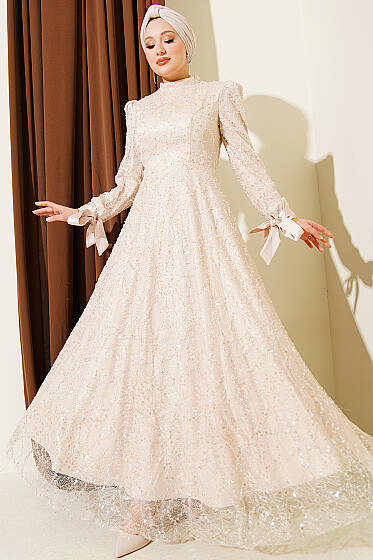 Bilek Bağcıklı Pullu Taşlı Abiye Elbise Bej - Elbise