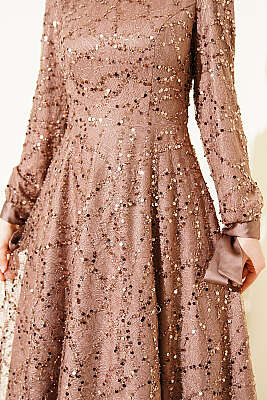 Bilek Bağcıklı Pullu Taşlı Abiye Elbise Vizon - Elbise