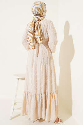 Bilek Bağcıklı Volanlı Elbise Bej - Tesettür Elbise