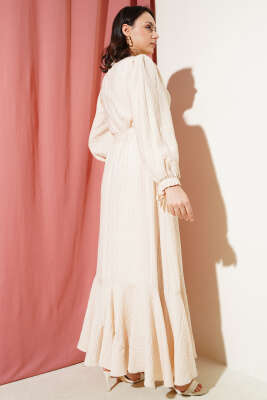 Bilek Bağlamalı Kuşaklı Gofre Elbise Bej - Tesettür Elbise