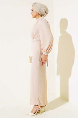 Bilek Bağlamalı Simli Elbise Bej - Tesettür Elbise
