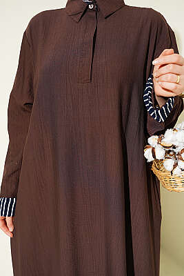 Bilek Çizgili Yarım Düğmeli Elbise Kahve - Elbise