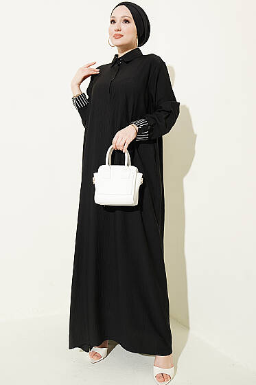 Bilek Çizgili Yarım Düğmeli Elbise Siyah - Elbise