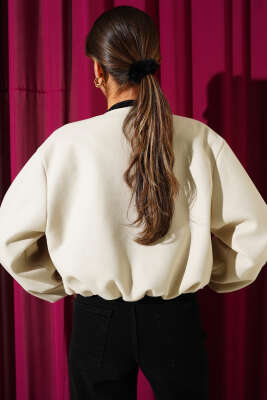 Bilek Lastik Detaylı Kısa Kaşe Ceket Bej - Yeni Giyim