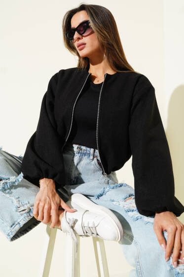 Bilek Lastik Detaylı Kısa Kaşe Ceket Siyah - Kadın Giyim Modelleri