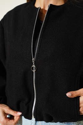 Bilek Lastik Detaylı Kısa Kaşe Ceket Siyah - Yeni Giyim