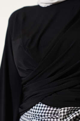 Bilek Lastikli Çapraz Büzgülü Bluz Siyah - Yılın Fırsatı 