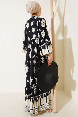 Bilek Lastikli Çiçek Desenli Elbise Siyah - Tesettür Elbise
