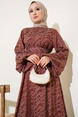 Bilek Lastikli Düğüm Desen Elbise Kahve - Tesettür Elbise