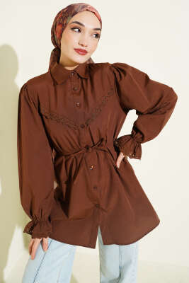 Bilek Lastikli Güpür Detaylı Gömlek Kahve - ASMİN