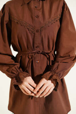 Bilek Lastikli Güpür Detaylı Gömlek Kahve - Gömlek