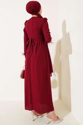 Bilek Tüylü Kemerli Elbise Bordo - Tesettür Elbise
