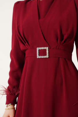 Bilek Tüylü Kemerli Elbise Bordo - Tesettür Elbise