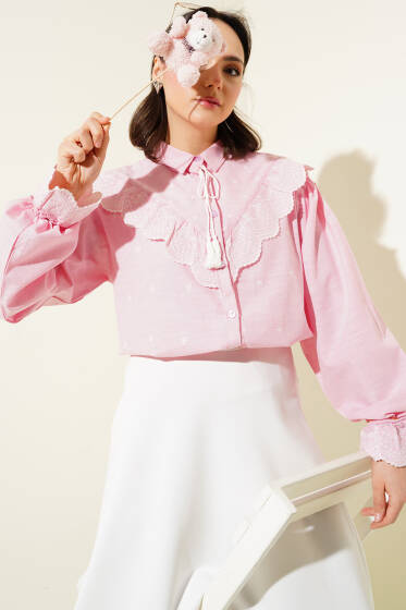 Bilek ve Yaka Nakışlı Kısa Gömlek Pembe - Gömlek