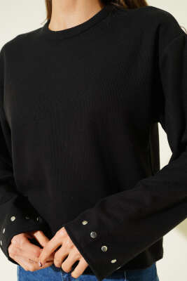 Bilek Zımbalı Bluz Siyah - Kadın Giyim Modelleri