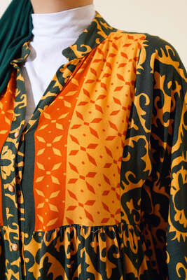 Bilekleri Lastikli Desenli Elbise Hardal Haki - Tesettür Elbise