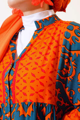 Bilekleri Lastikli Desenli Elbise Oranj Füme - Tesettür Elbise