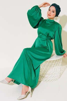 Bilekleri Lastikli Kuşaklı Saten Elbise Yeşil - Thumbnail
