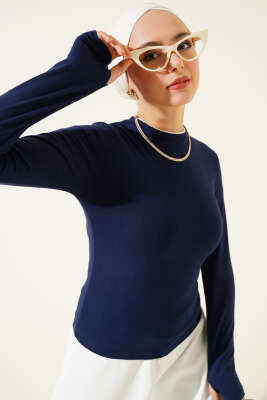 Bisiklet Yaka Basic Body Lacivert - 300-500 TL Ürünler
