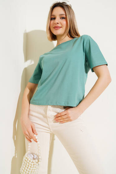 Bisiklet Yaka Basic T-shirt Çağla Yeşili - Kadın Giyim Modelleri