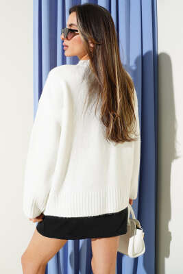 Bisiklet Yaka Basic Yumoş Kazak Beyaz - Kadın Giyim Modelleri