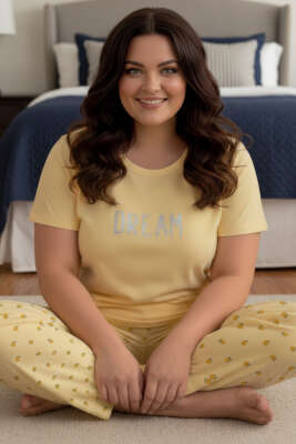 Bisiklet Yaka Baskılı Büyük Beden Pijama Takımı Sarı - MANOLYA