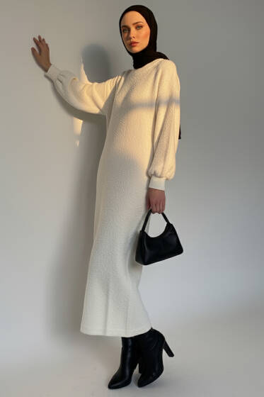 Bisiklet Yaka Buklet Triko Elbise Ekru - Triko Elbise