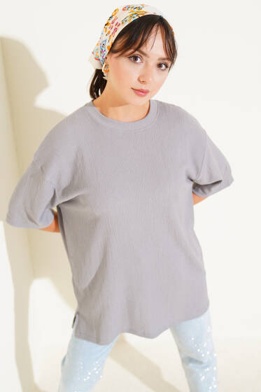 Bisiklet Yaka Bürümcük T-shirt Gri - Kadın Giyim Modelleri