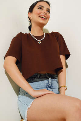 Bisiklet Yaka Crop Tshirt Kahve 