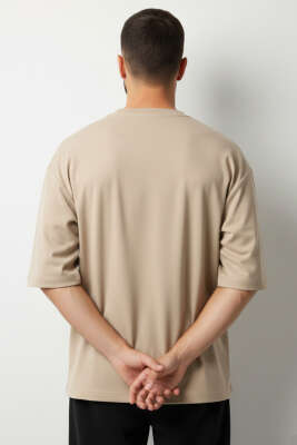 Bisiklet Yaka Fakir Kollu T-shirt Bej - Erkek T-shirt