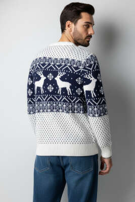 Bisiklet Yaka Geyikli Erkek Triko Kazak Beyaz Lacivert - Yeni Erkek Giyim