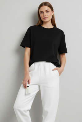 Bisiklet Yaka Kısa Kollu T-shirt Siyah - NESSİA