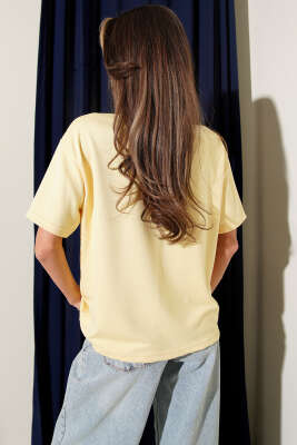 Bisiklet Yaka Loyşa T-shirt Sarı - Kadın Giyim Modelleri
