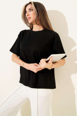 Bisiklet Yaka Loyşa T-shirt Siyah - CALİENTE