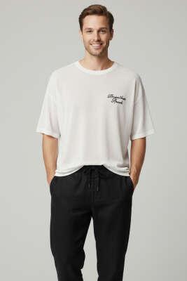 Bisiklet Yaka Nakışlı Örme T-shirt Kemik - DEEP POİNT